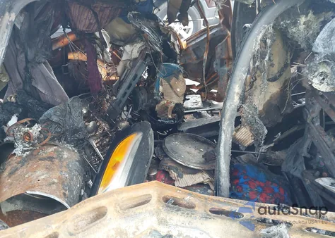 2014 Jeep Cherokee Latitude z USA, uszkodzony, nr VIN 1C4PJLCS6EW154551